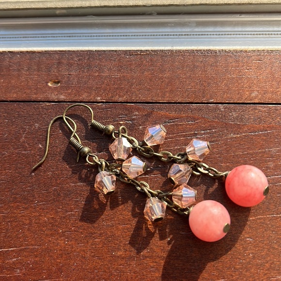 Elegant Crystal and stone earrings - Picture 3 of 4